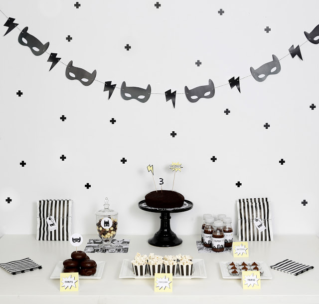 000 SUPERHEROES PARTY