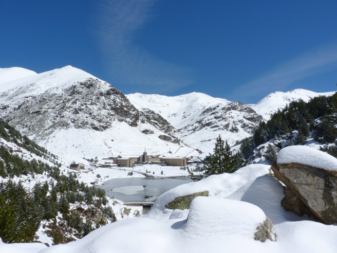 Vall_de_Núria_nevada.JPG